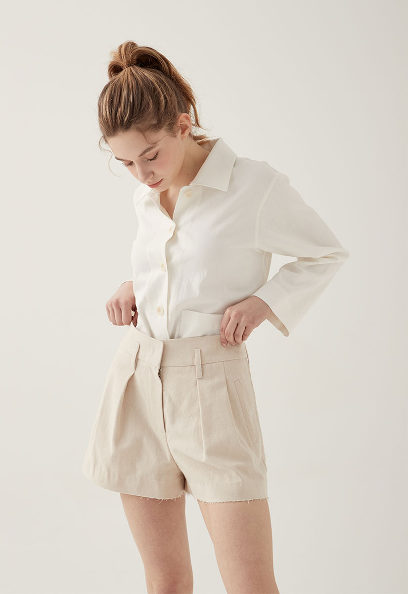 Cotton tuck shorts(beige)